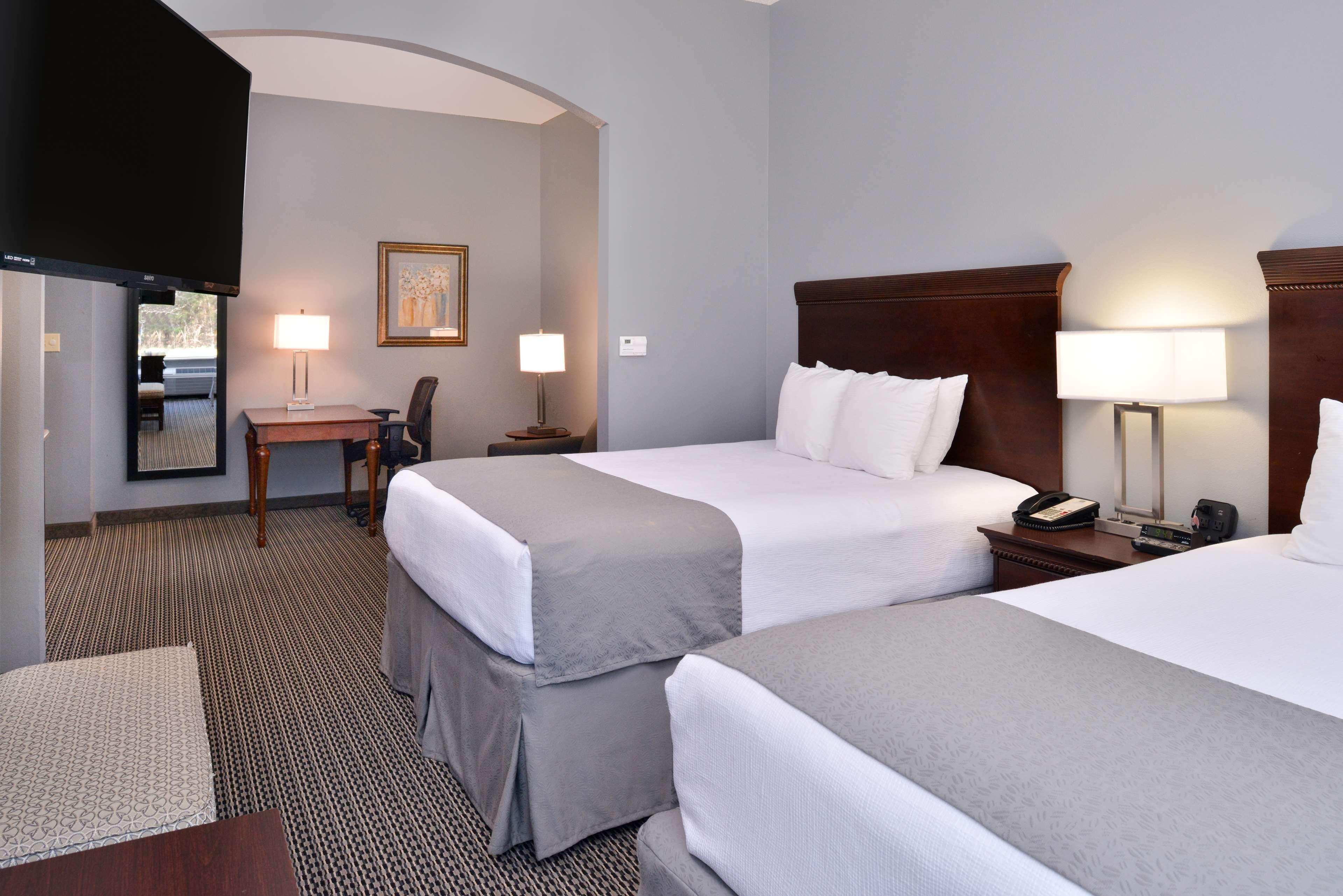 Best Western Plus Two Rivers Hotel & Suites Demopolis Экстерьер фото