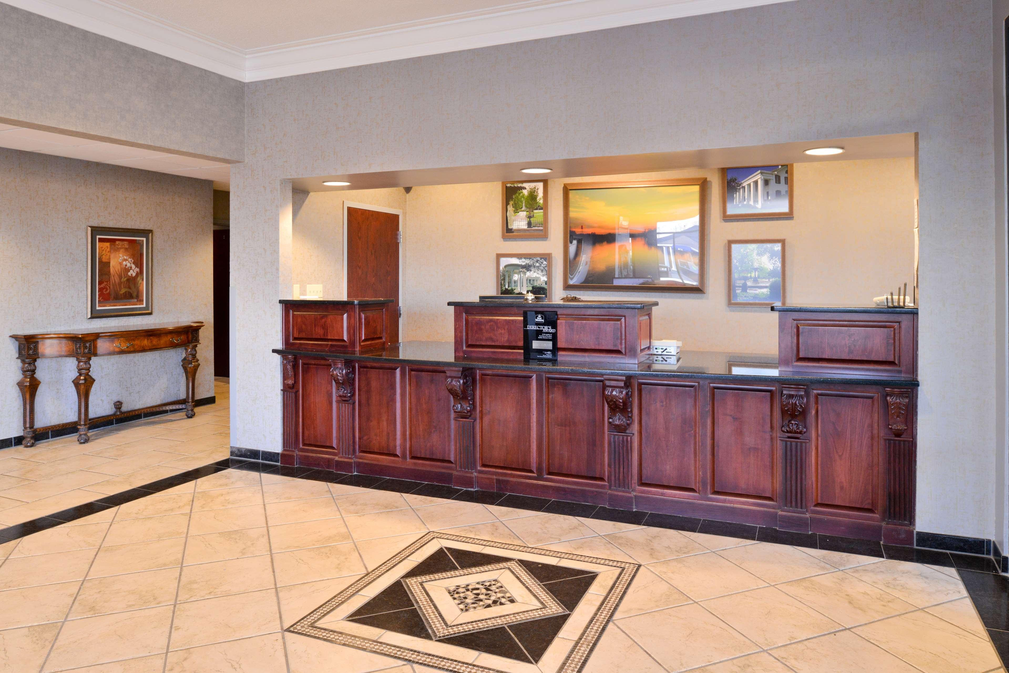 Best Western Plus Two Rivers Hotel & Suites Demopolis Экстерьер фото