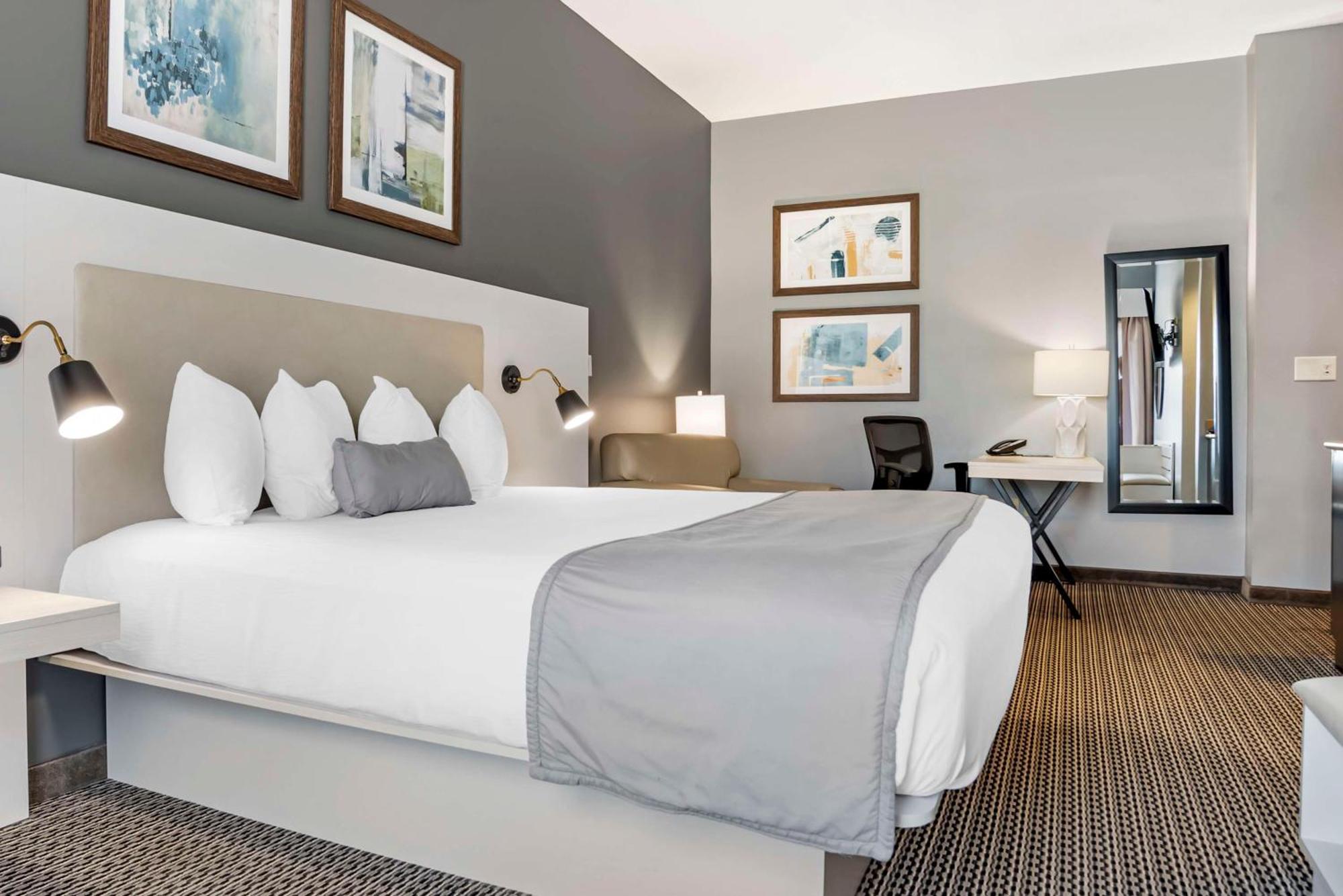 Best Western Plus Two Rivers Hotel & Suites Demopolis Экстерьер фото