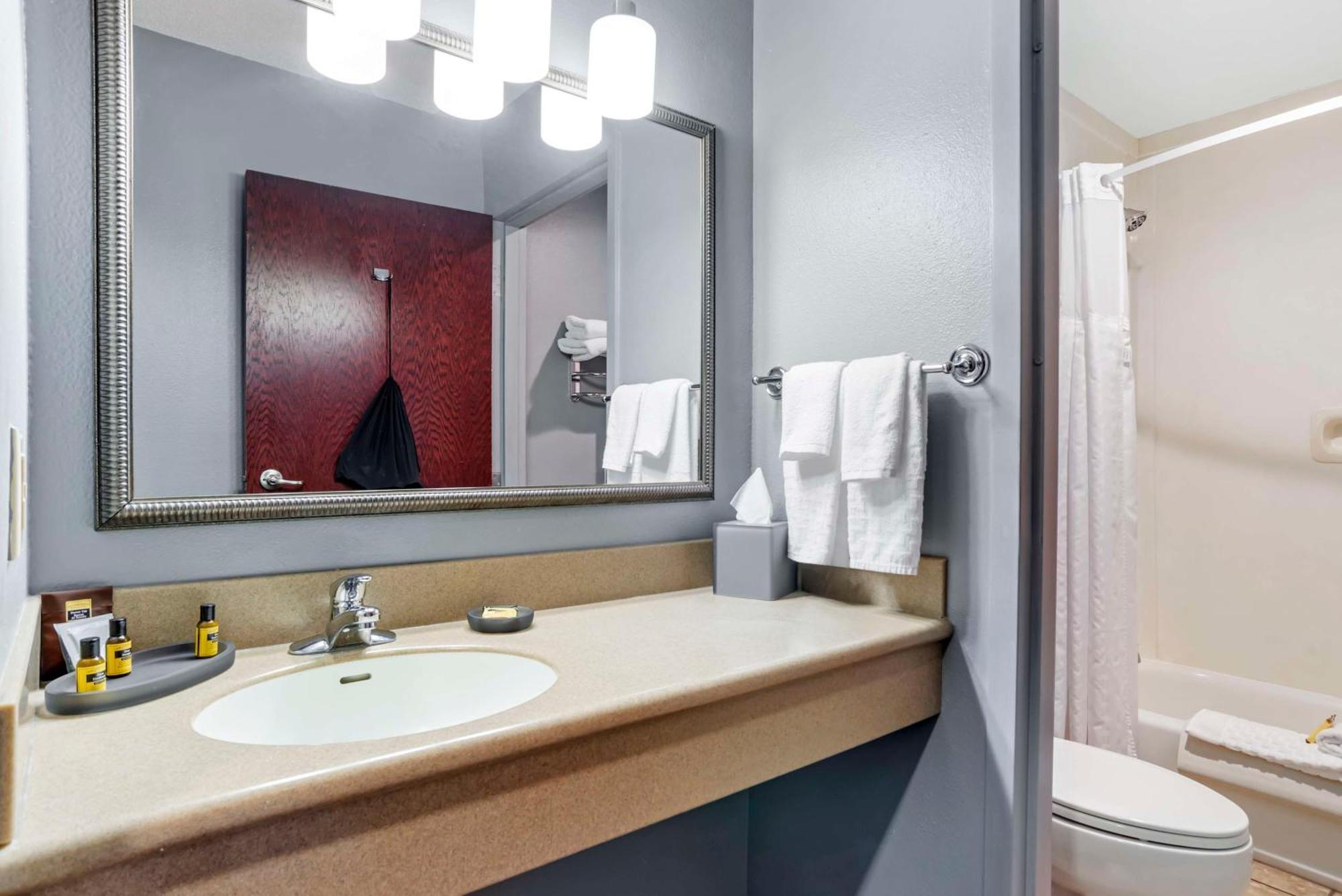 Best Western Plus Two Rivers Hotel & Suites Demopolis Экстерьер фото