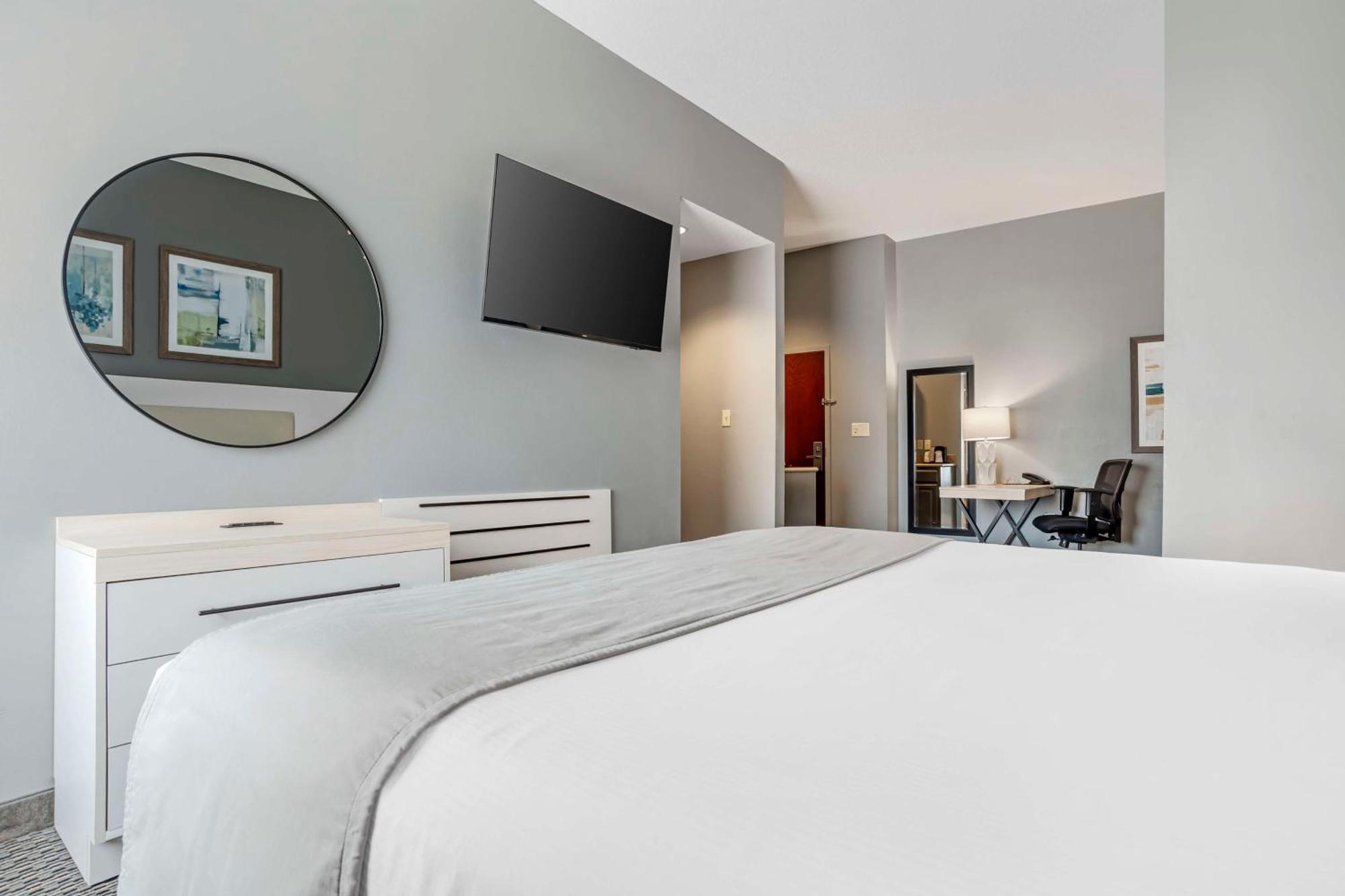 Best Western Plus Two Rivers Hotel & Suites Demopolis Экстерьер фото