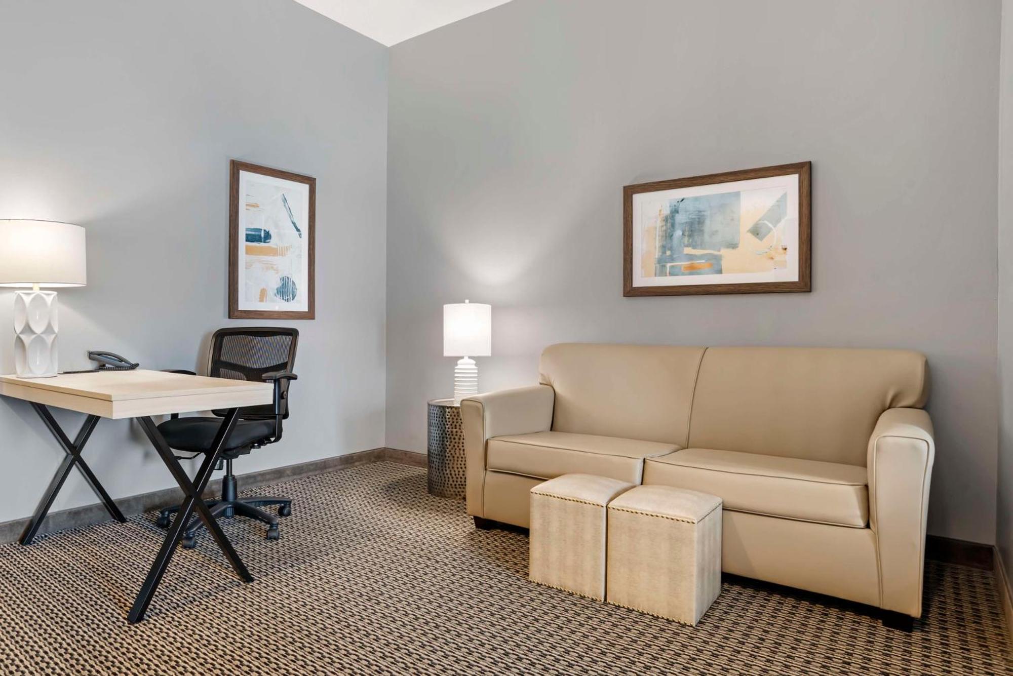 Best Western Plus Two Rivers Hotel & Suites Demopolis Экстерьер фото